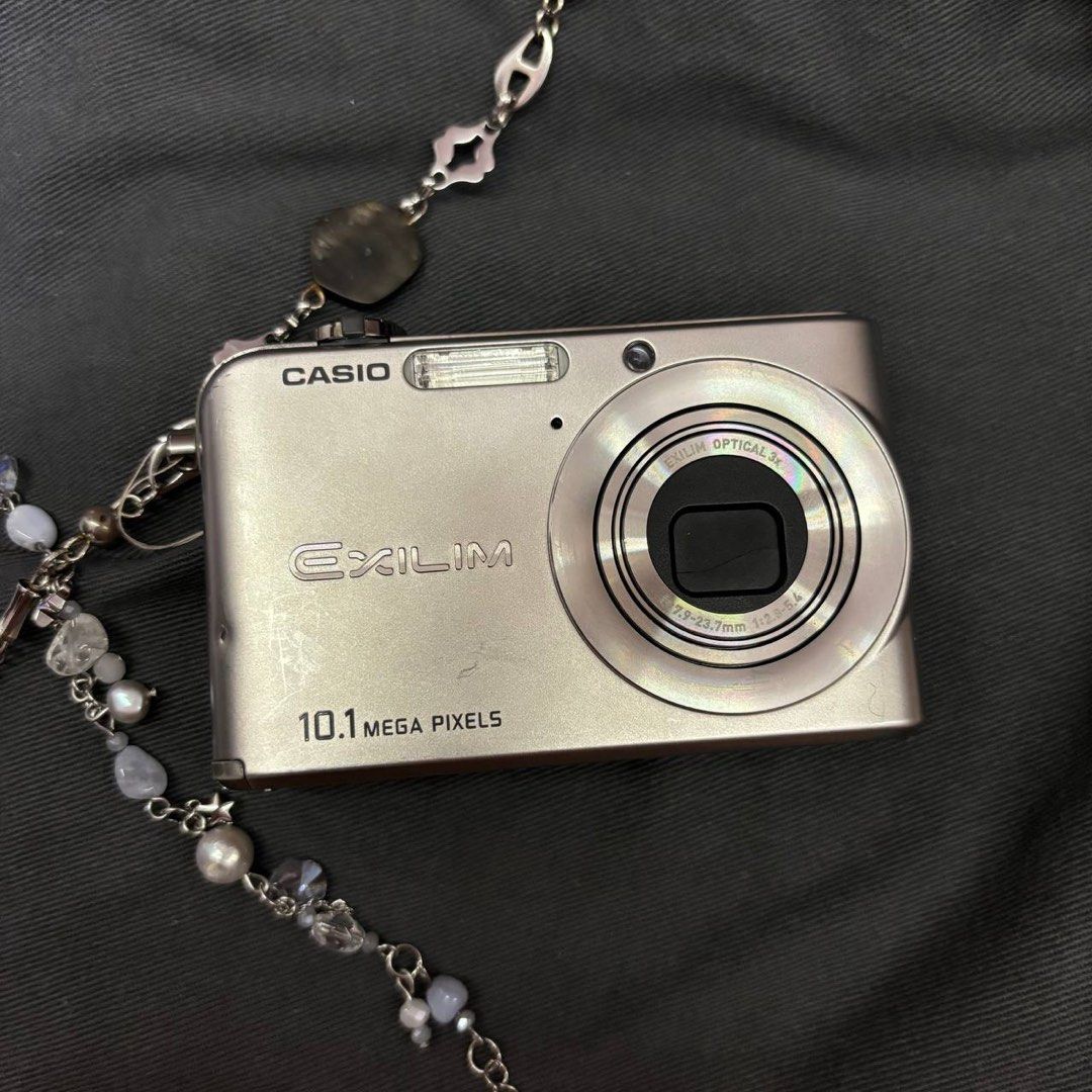 DIGICAM DIGITAL CAMERA CASIO EXILIM EX Z1000 in GOLD INSTOCK Photography Cameras on Carousell