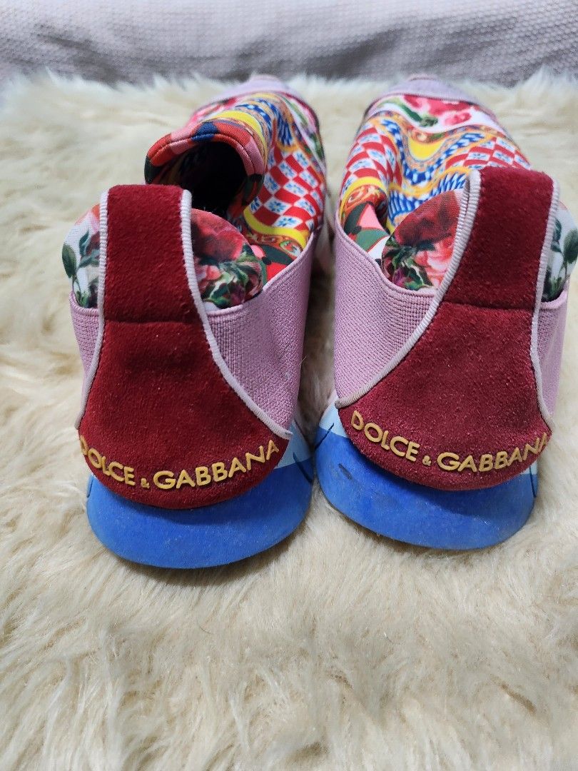 Dolce Gabbana Sneaker Authentic (Category: Sneakers) located in Pateros City. Submitted by eleglance (Listing ID 1323245191, Image 3). Description: Authentic bought in Italy size 39 EU.
