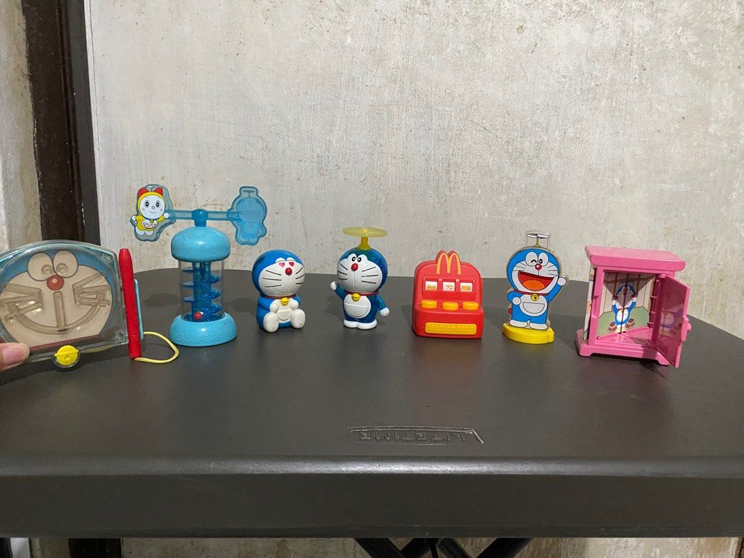 DORAEMON Mcdo Happy Meal 60 each (Category: Character Goods) located in Manila. Submitted by agentd_21 (Listing ID 1323146634, Image 1). Description: 60 EACH 300 TAKE ALL NO ISSUE.