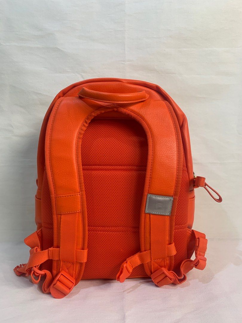 Fila Leather Backpack (Category: Backpacks) located in Zamboanga. Submitted by davidrubi (Listing ID 1323102021, Image 2). Description: .