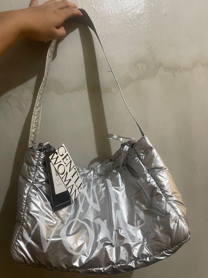 Gentle Woman dumpling (silver) (Category: Cross-body Bags) located in San Juan City. Submitted by oppsieloopsy (Listing ID 1323107081, Image 2). Description: .