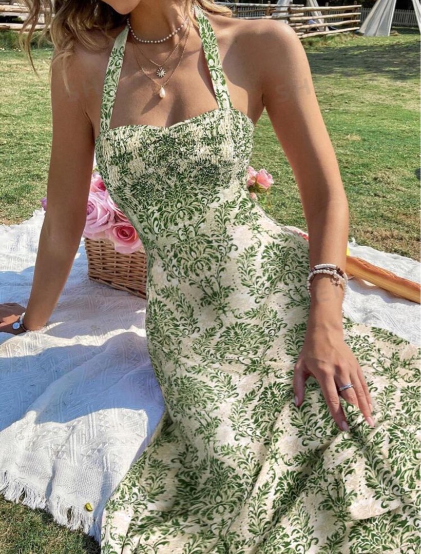Green Summer Halter Neck Dress Women s Fashion Dresses Sets Dresses on Carousell