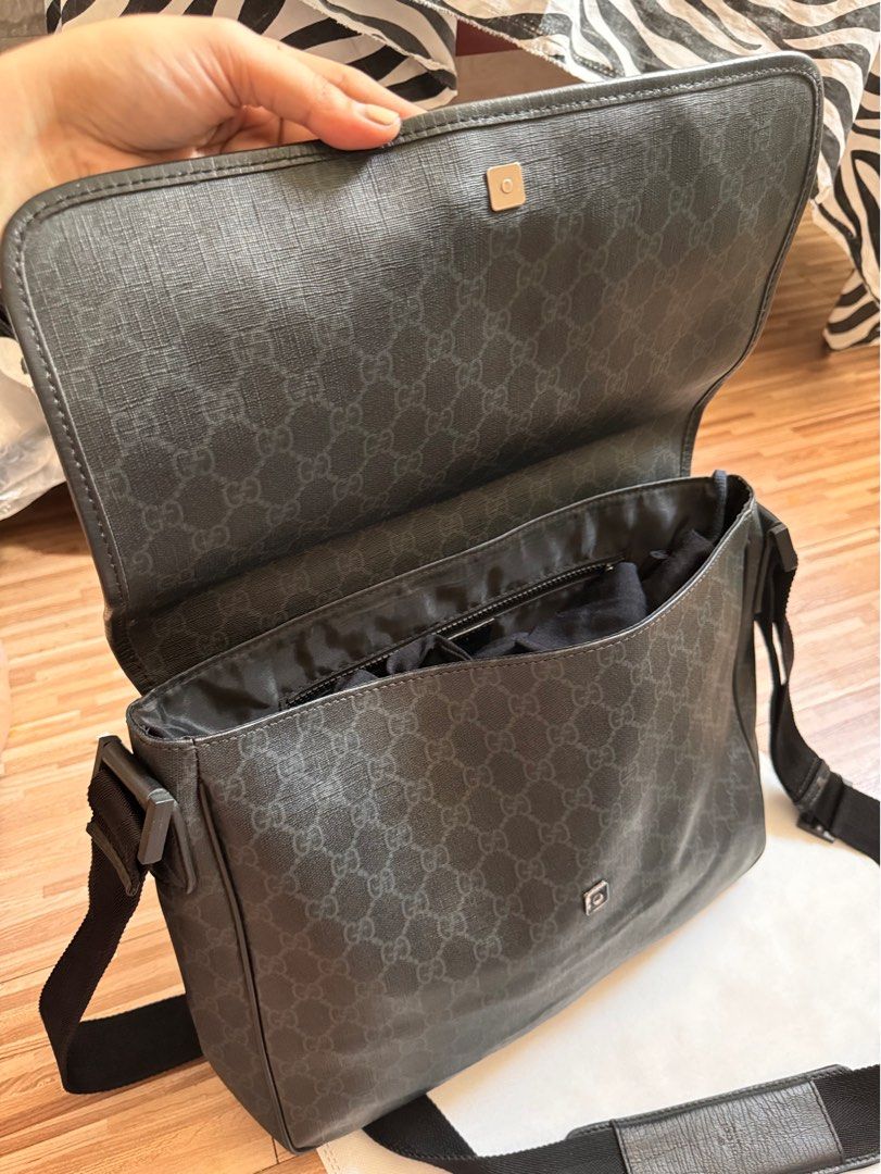 Gucci monogram messenger new arrivals