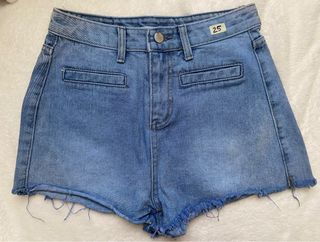 (Category: ) located in . Submitted by jaydaascollection (Listing ID 1323121925, Image 1). Description: .