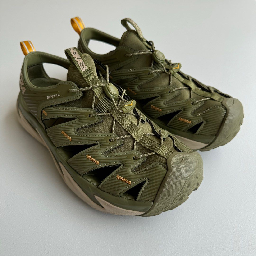 Hoka Hopara - US 8.5 (Category: Sneakers) located in Quezon City. Submitted by chi.ppy (Listing ID 1323146998, Image 1). Description: Excellent condition Used once only With box and Hoka paper bag Size: US 8.5.