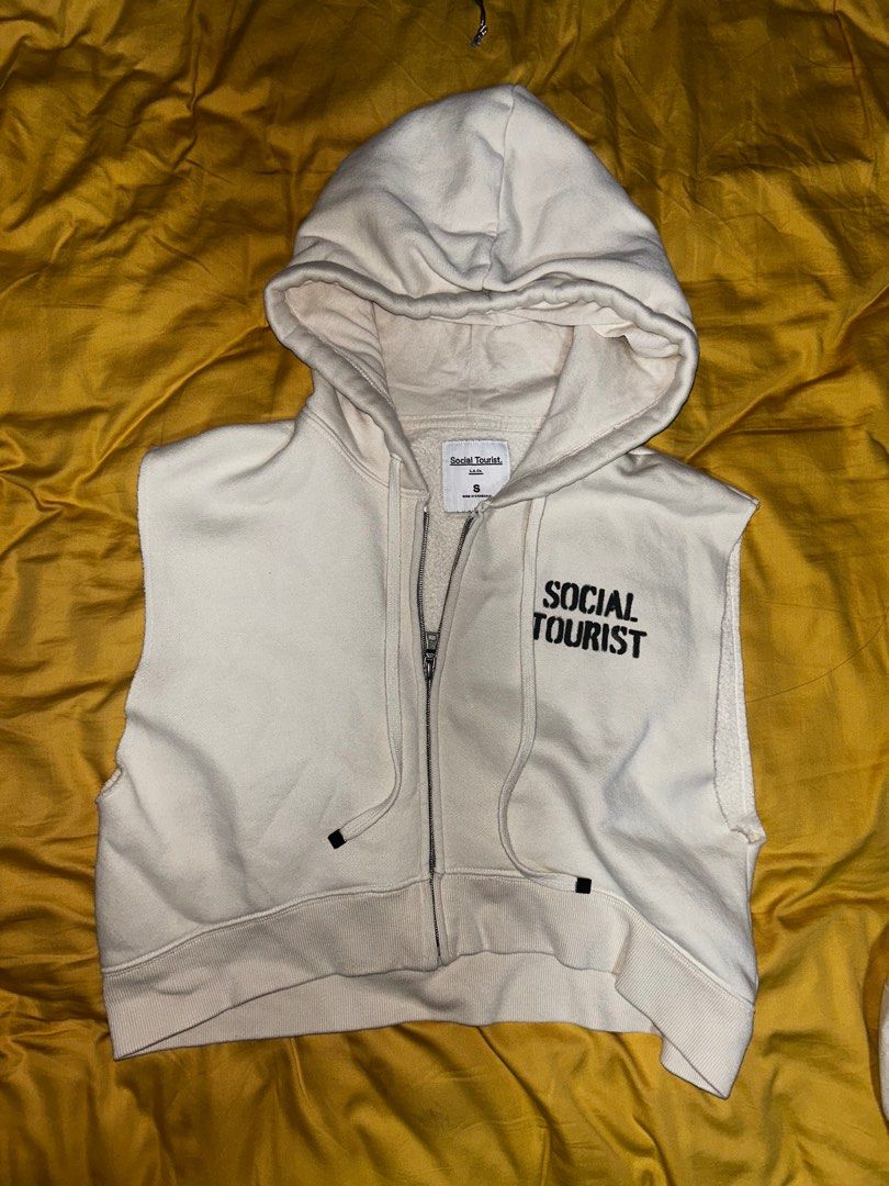 Hollister sleeveless hoodie clearance