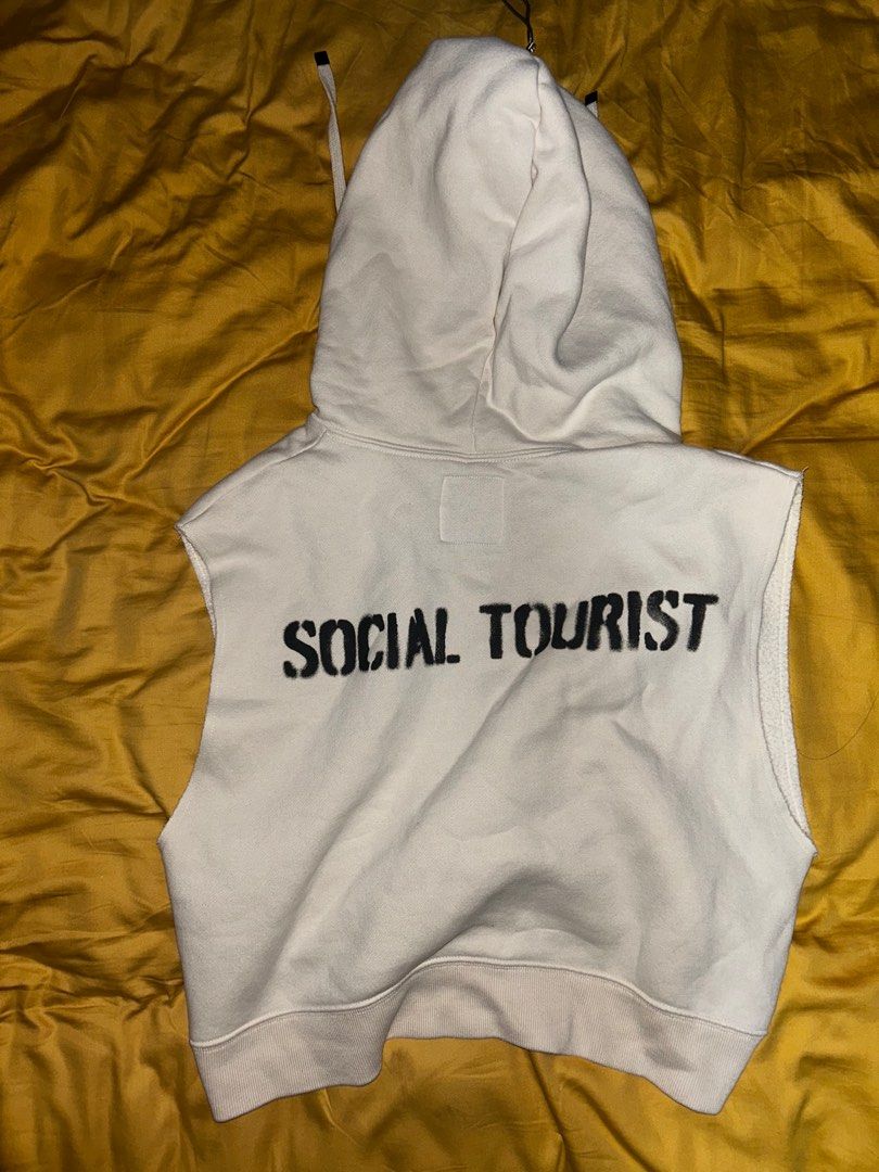 Hollister sleeveless hoodie on sale