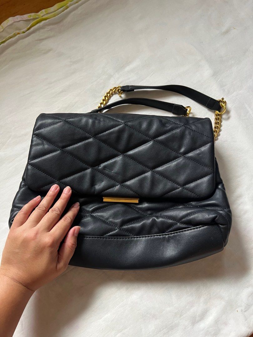 Mango bag (Category: Shoulder Bags) located in Rizal. Submitted by hobbyist_declutter (Listing ID 1323119210, Image 2). Description: Used twice then stored Bought from Mango Payment thru Gcash or BPI.