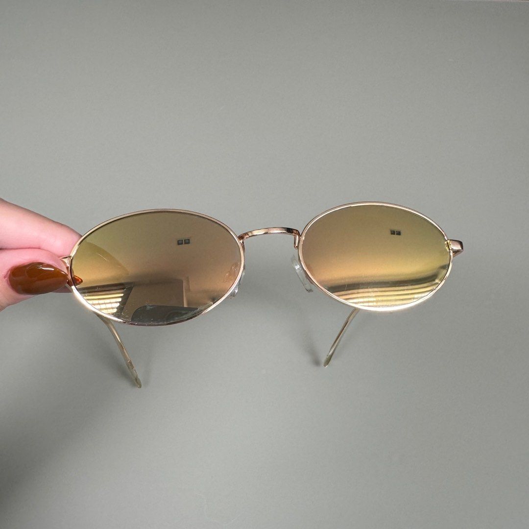 Mango Reflective Shades (Category: Sunglasses & Eyewear) located in Manila. Submitted by declutterzoneee (Listing ID 1323146130, Image 2). Description: .