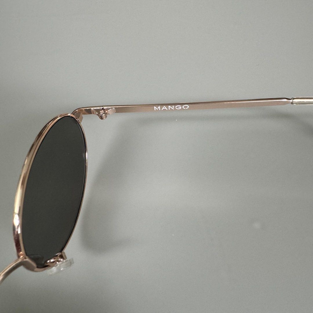 Mango Reflective Shades (Category: Sunglasses & Eyewear) located in Manila. Submitted by declutterzoneee (Listing ID 1323146130, Image 3). Description: .