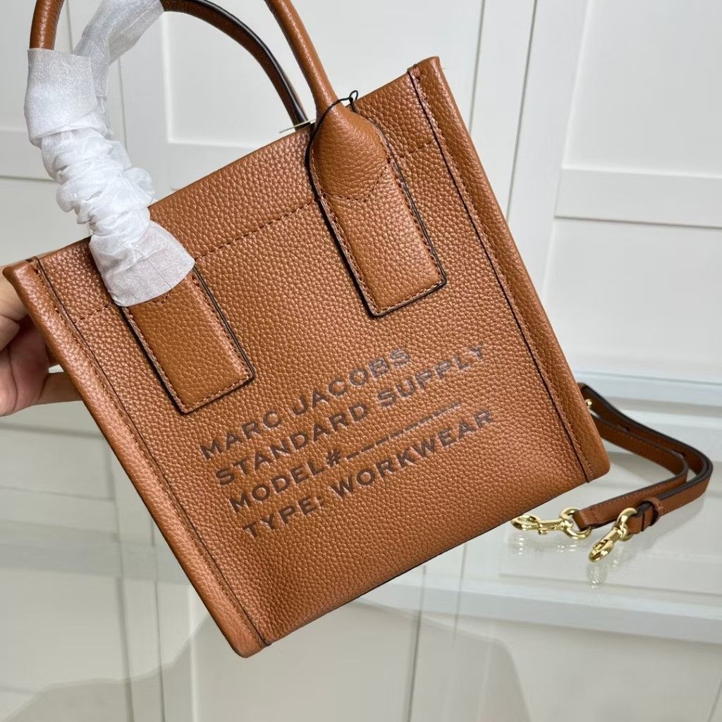 Marc Jacobs Standard Supply Workwear Bag Women s Fashion Bags Wallets Tote Bags on Carousell