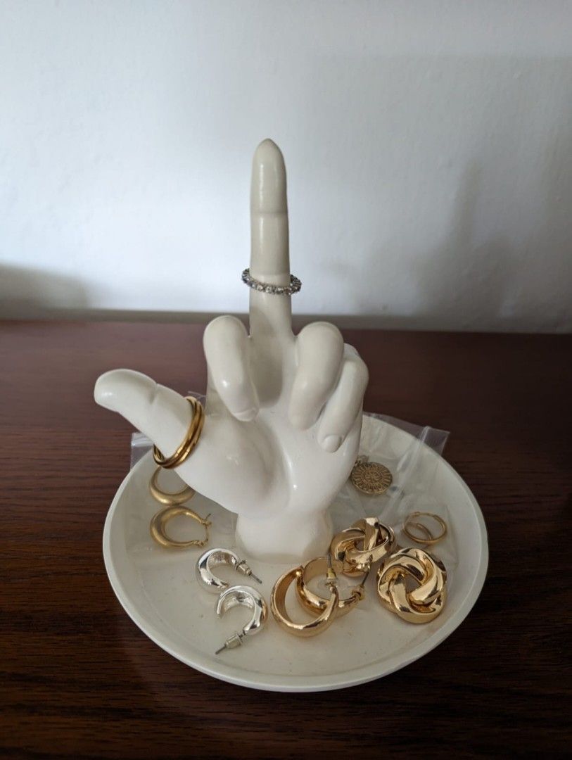 Middle finger ring holder Women s Fashion Jewelry Organisers Accessory holder box organizers on Carousell
