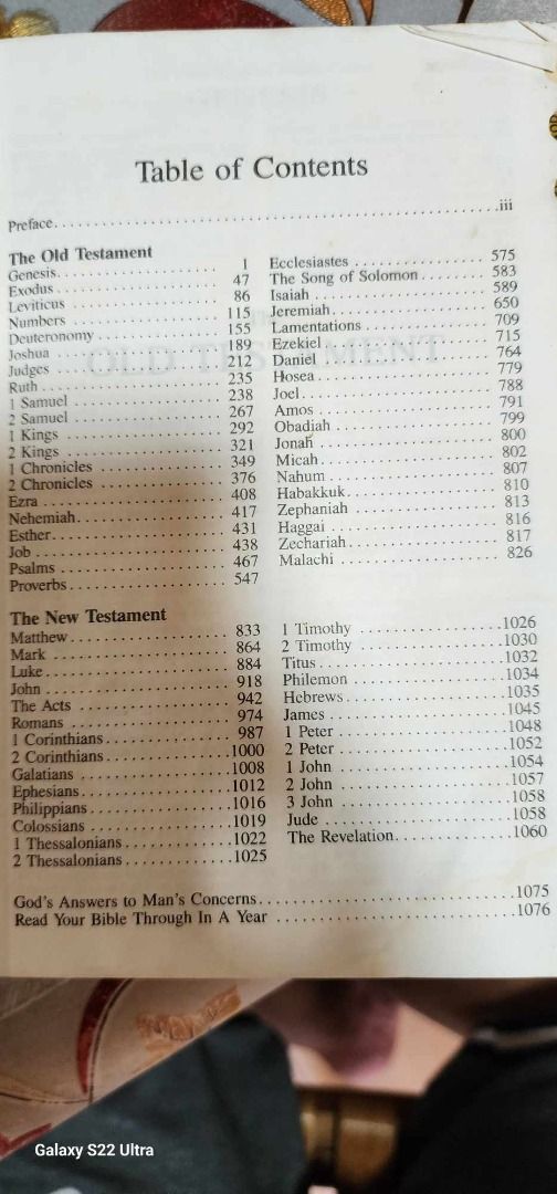 New King James Version (NKJV) of the Holy Bible in Large Hardbound ...