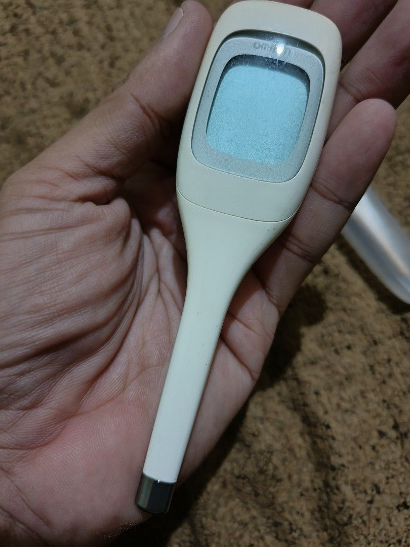 Omron thermometers depleted batteries (Category: Thermometers) located in Quezon City. Submitted by markgolveo (Listing ID 1323147936, Image 2). Description: Omron thermometers depleted batteries.