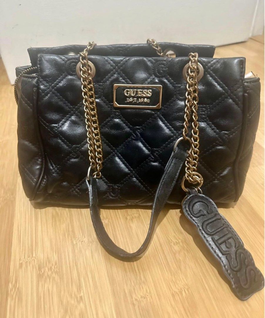 Original Guess shoulder bag Women s Fashion Bags Wallets Shoulder Bags on Carousell