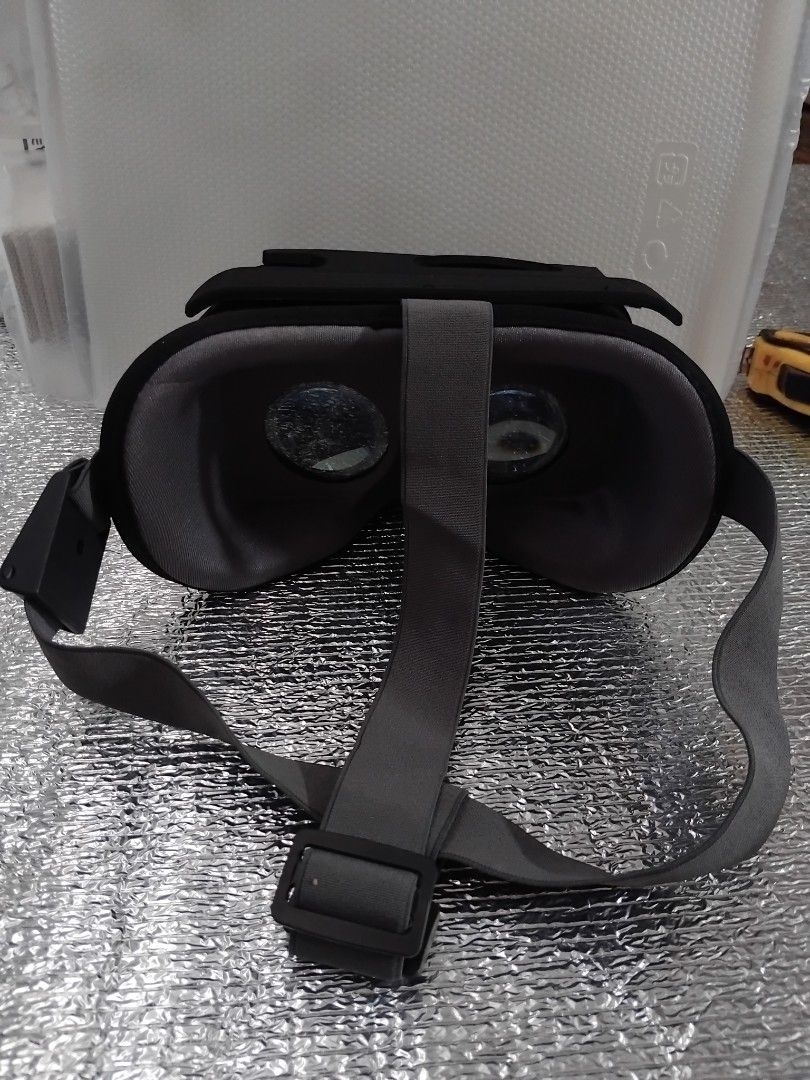 OTVO VR Virtual Reality Headset Glasses (Category: Headphones & Headsets) located in Quezon City. Submitted by plutus08 (Listing ID 1323083670, Image 2). Description: OTVO VR Virtual Reality Headset Glasses 2pcs available P150.00 each P250 for 2pcs.