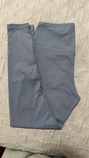 (Category: ) located in . Submitted by caufl.clothes (Listing ID 1323154741, Image 1). Description: .