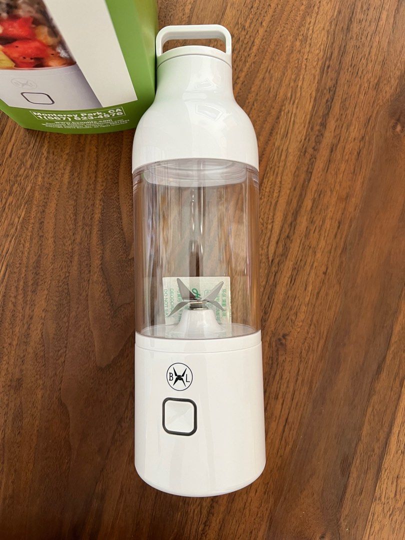 Smoothie and juicer on sale