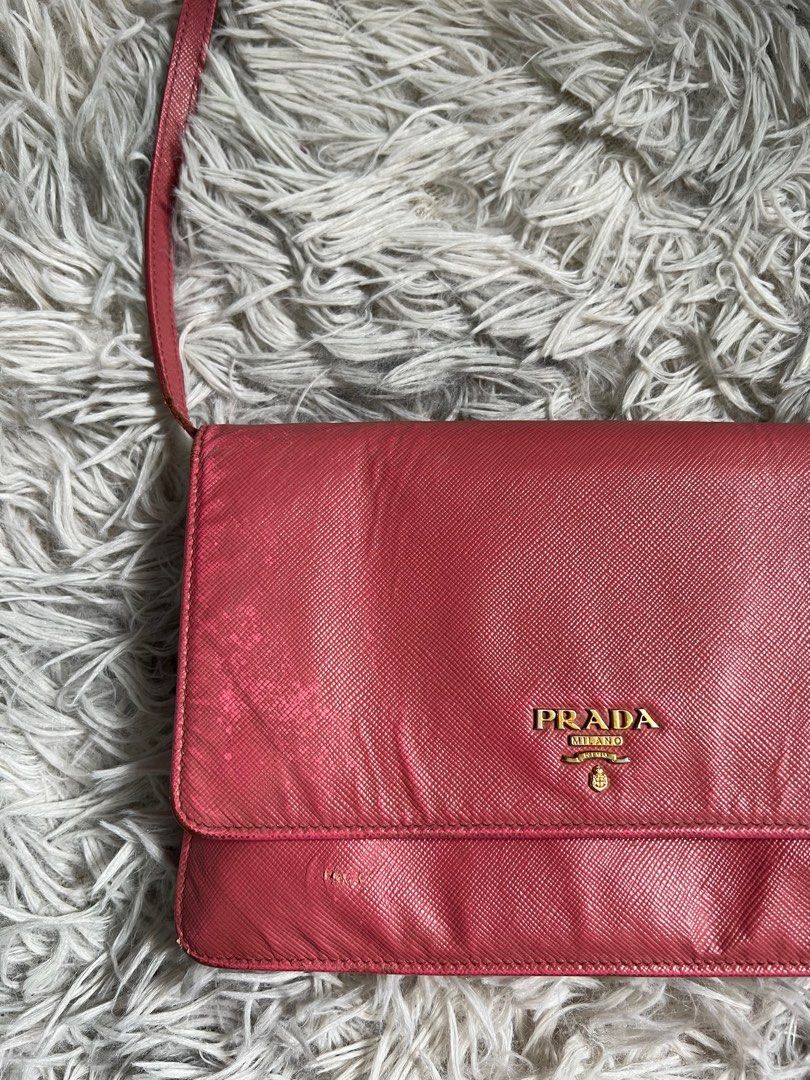 Authentic Prada WOC crossbody (Category: Luxury Bags & Wallets) located in Cebu City. Submitted by shyfatares (Listing ID 1323121128, Image 2). Description: Guaranteed Authentic .