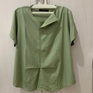 (Kategori: ) berada di . Dikirim oleh newpreloved_stuff (ID iklan 1323244517, Gambar 1). Deskripsi: .
