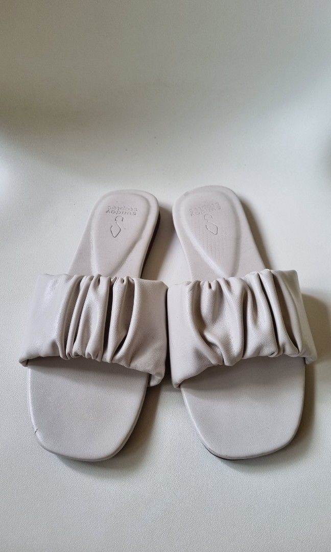 Snow White Ladies Sliders Women s Fashion Footwear Flipflops and Slides on Carousell