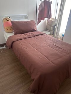 (Category: ) located in . Submitted by amndagbbs (Listing ID 1323191937, Image 1). Description: .