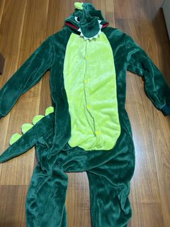 (Category: ) located in . Submitted by shaarebear (Listing ID 1323218086, Image 1). Description: .
