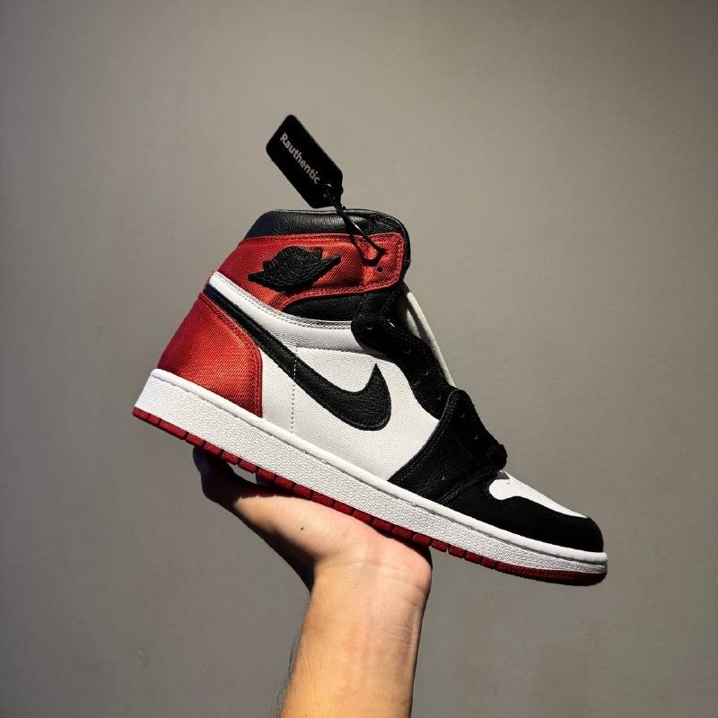 US 11.5W Nike Air Jordan 1 High Satin w Men s Fashion Footwear Sneakers on Carousell
