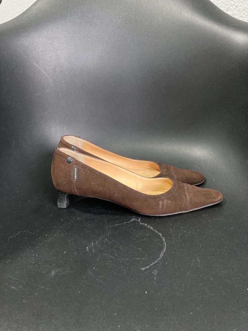 Vintage Chanel Brown Suede Pump Heels (Category: Heels) located in Baguio. Submitted by beniceeee_ (Listing ID 1323201097, Image 3). Description: 8/10 Needs cleaning No Inclusions Color: Brown Material: Suede Size on tag: 36 1/2 womens Fit size: .
