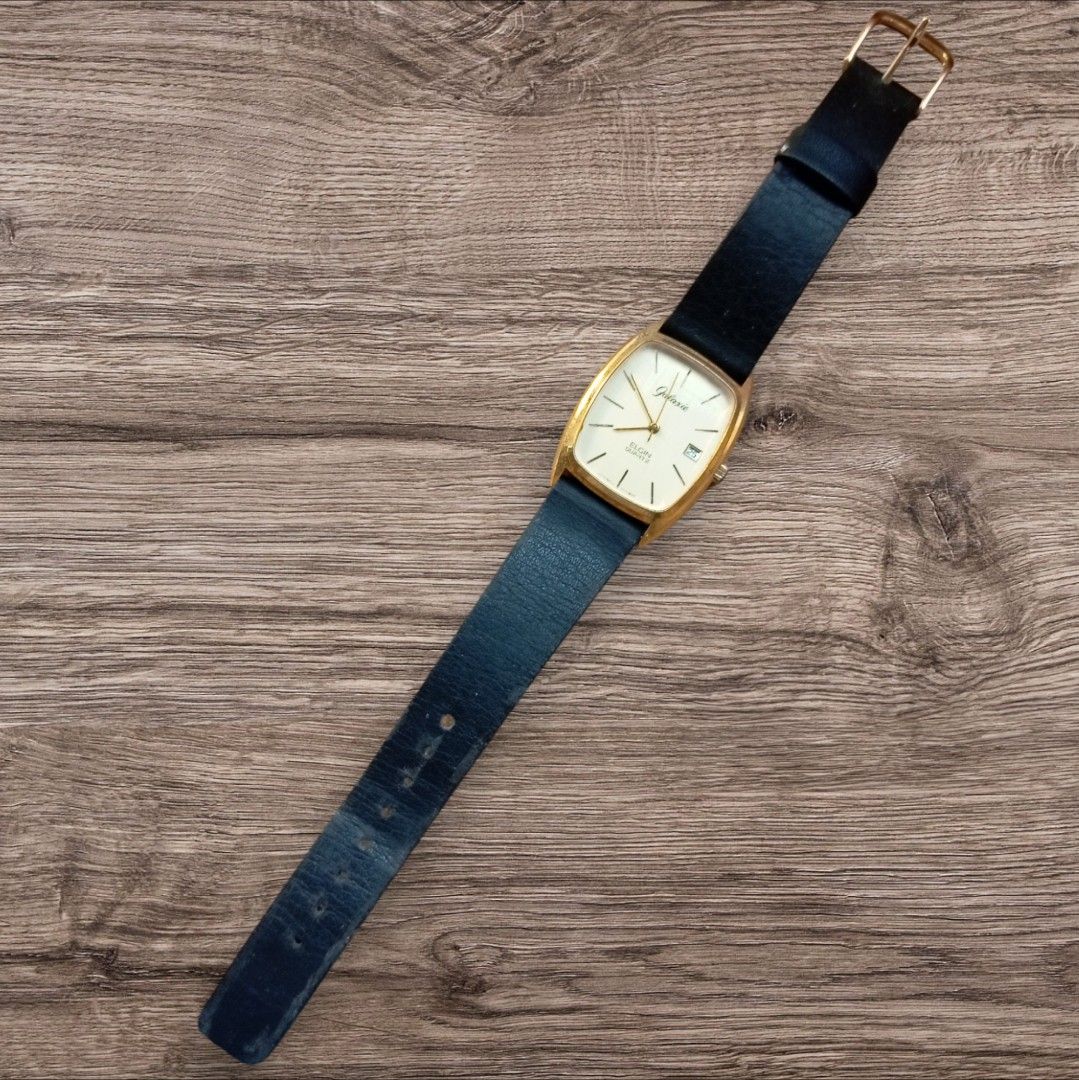 Vintage Galaxie by Elgin Men s Date Quartz Analog Watch Barang Mewah Jam Tangan di Carousell