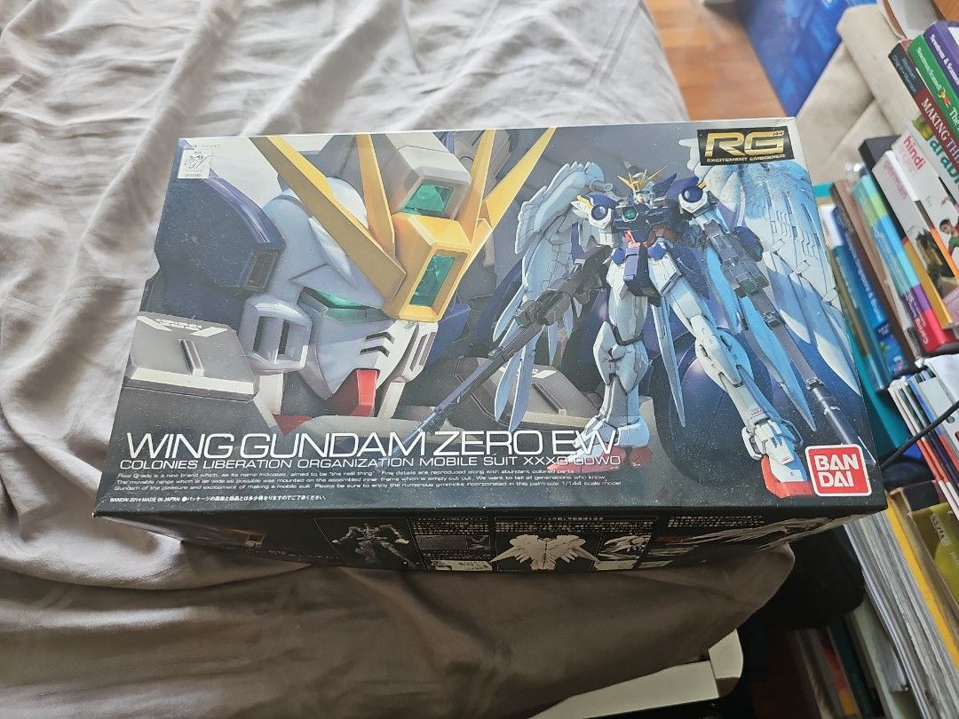 Wing Gundam Zero EW (Category: Gundam Model Kits) located in Singapore. Submitted by tungck1985 (Listing ID 1323097063, Image 1). Description: .