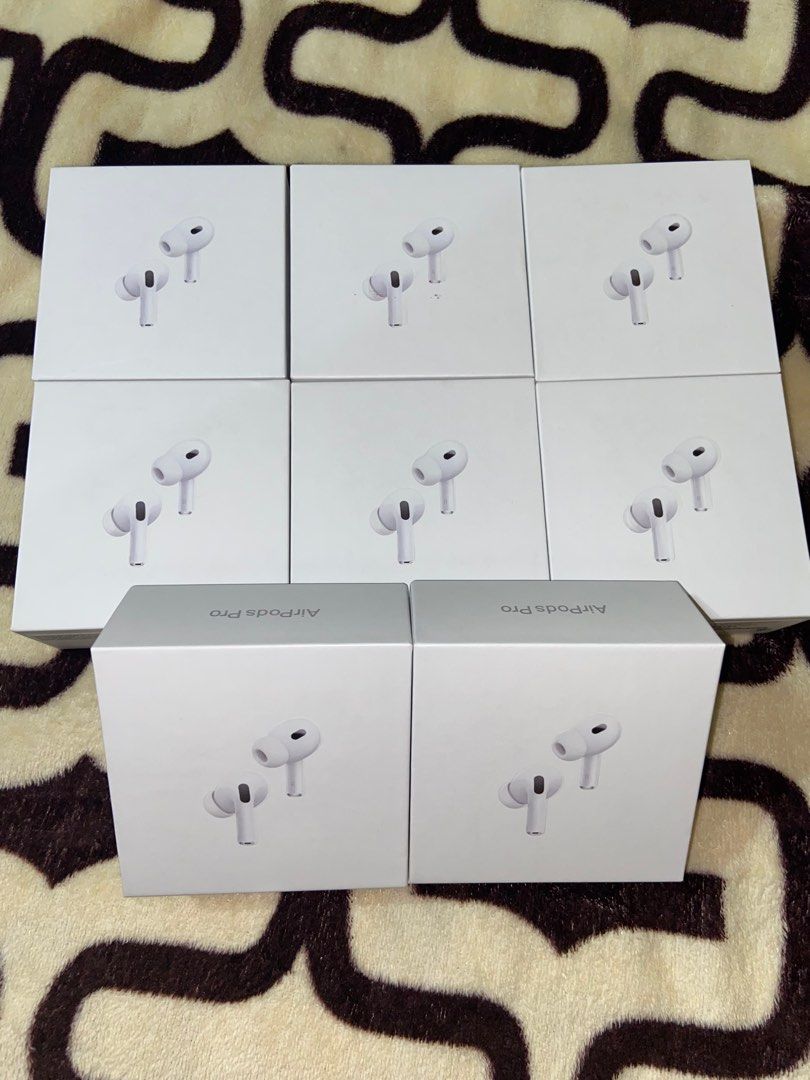 AIRPODS PRO GEN 2 (Category: Earphones) located in Manila. Submitted by niccababeee (Listing ID 1324793910, Image 1). Description: .