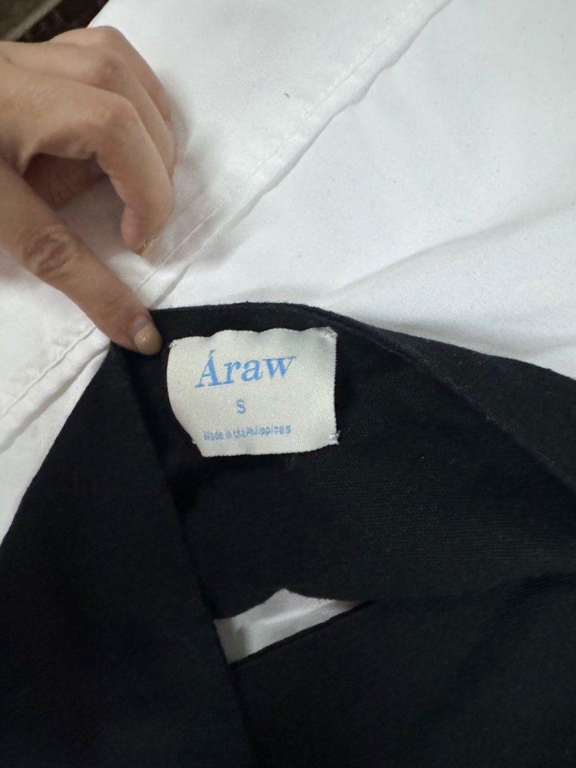 Araw the line black melfi halter top (Category: Others Tops) located in Manila. Submitted by eb.declutters (Listing ID 1324895476, Image 3). Description: .