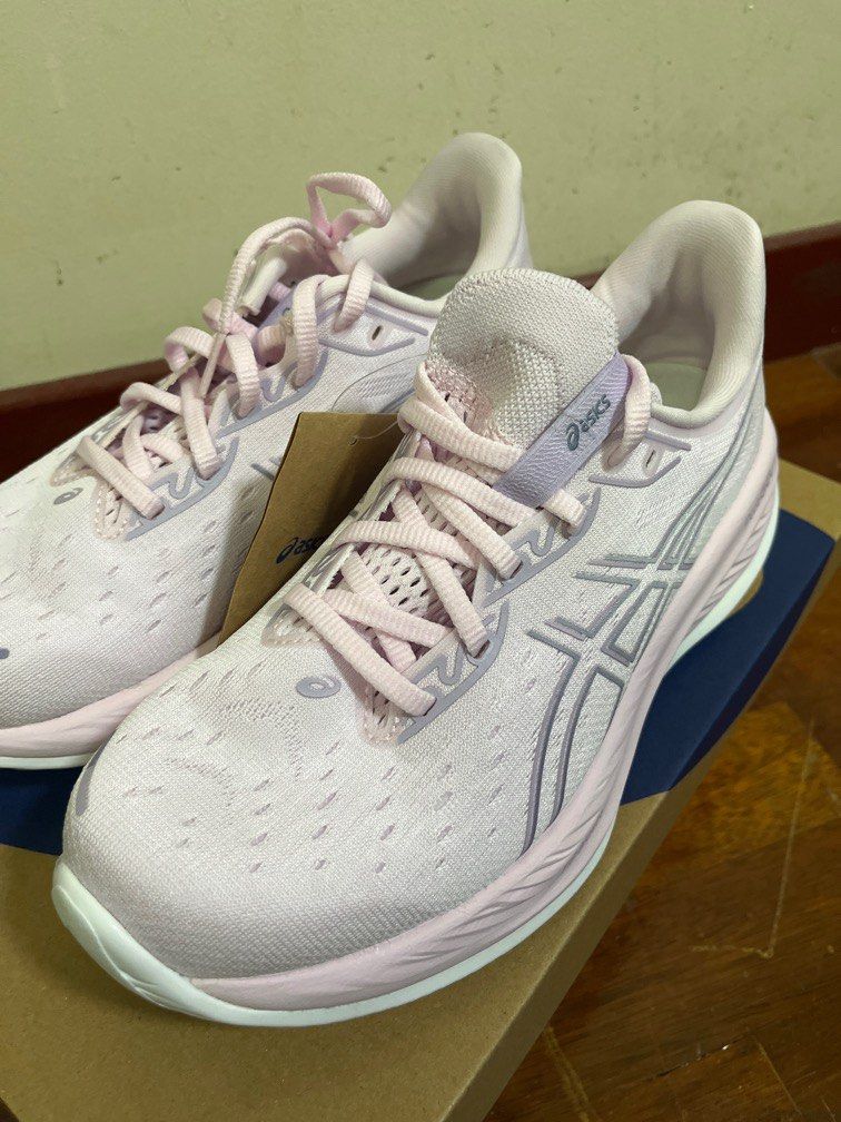 Asics Gel Cumulus 26 SIZE UK 6.0 Women s Fashion Footwear Sneakers on Carousell