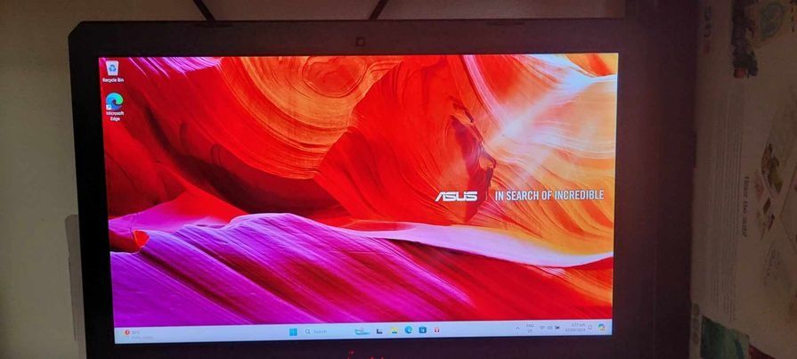 ASUS TUF Gaming (Category: Laptops & Notebooks) located in Manila. Submitted by thirdyboyyy (Listing ID 1324828243, Image 1). Description: ASUS TUF Gaming FX504-8300H 12GB RAM 64-bit 930GB HD ✅NVIDIA GeForce GTX 1050 Ti ✅Fresh install/reboot of Windows 11 ✅No physical damage, except thin lines in left and right edges of screen LCD ✅All ports working ✅Other inclusions: Charger, Laptop Bag ✅NEGOTIABLE FOR SURE AND QUICK BUYERS✅ .