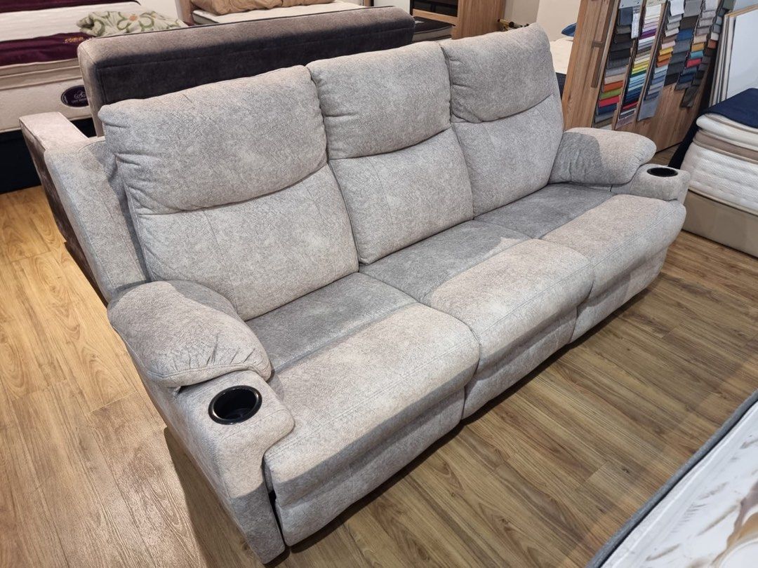 Auto recliner sofa deals