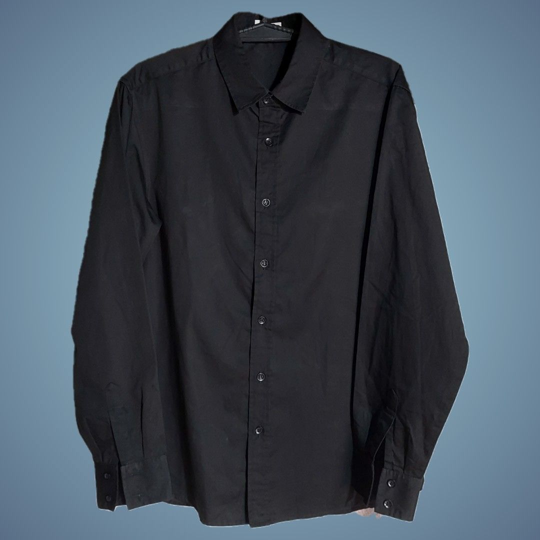 Bench long sleeve shirt (Category: Tshirts & Polo Shirts ) located in Marikina City. Submitted by cj_declutter (Listing ID 1324799972, Image 1). Description: color may different vs actual due to lighting.