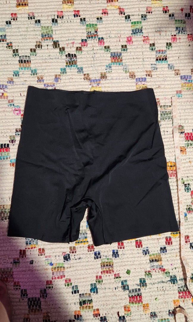 Black cycling shorts 1 (Category: Shorts) located in Makati City. Submitted by beabbbea (Listing ID 1324797138, Image 1). Description: free for if you purchase any item from me worth at least 100 php (1 free item per 100 php purchase).