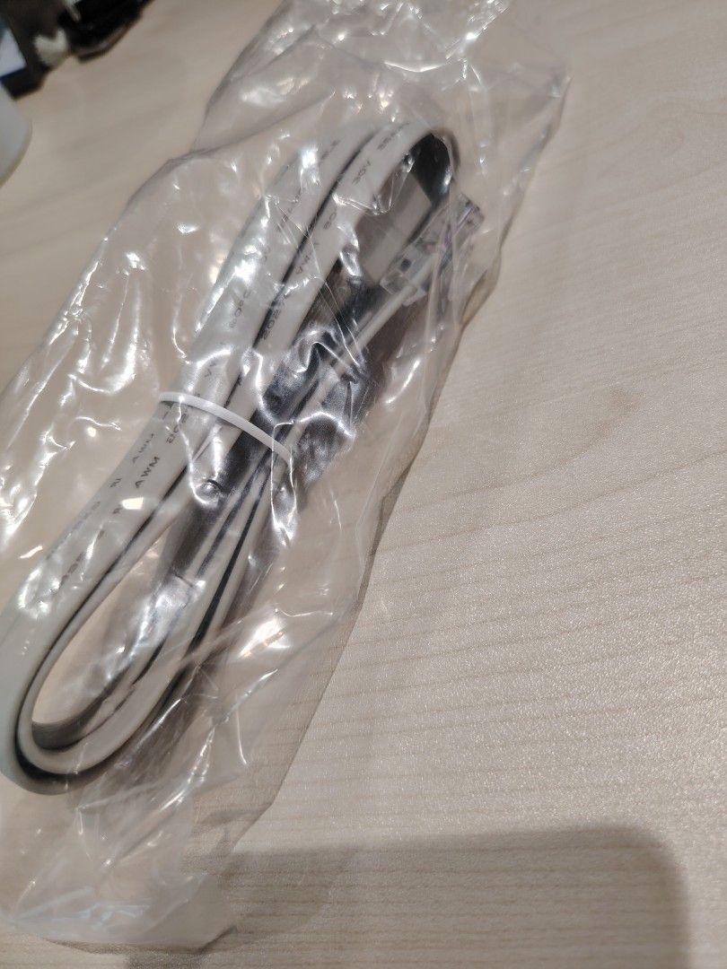 Console cable (Category: Cables & Adaptors) located in Singapore. Submitted by 4d10s (Listing ID 1324776314, Image 1). Description: RS232 serial to RJ45.