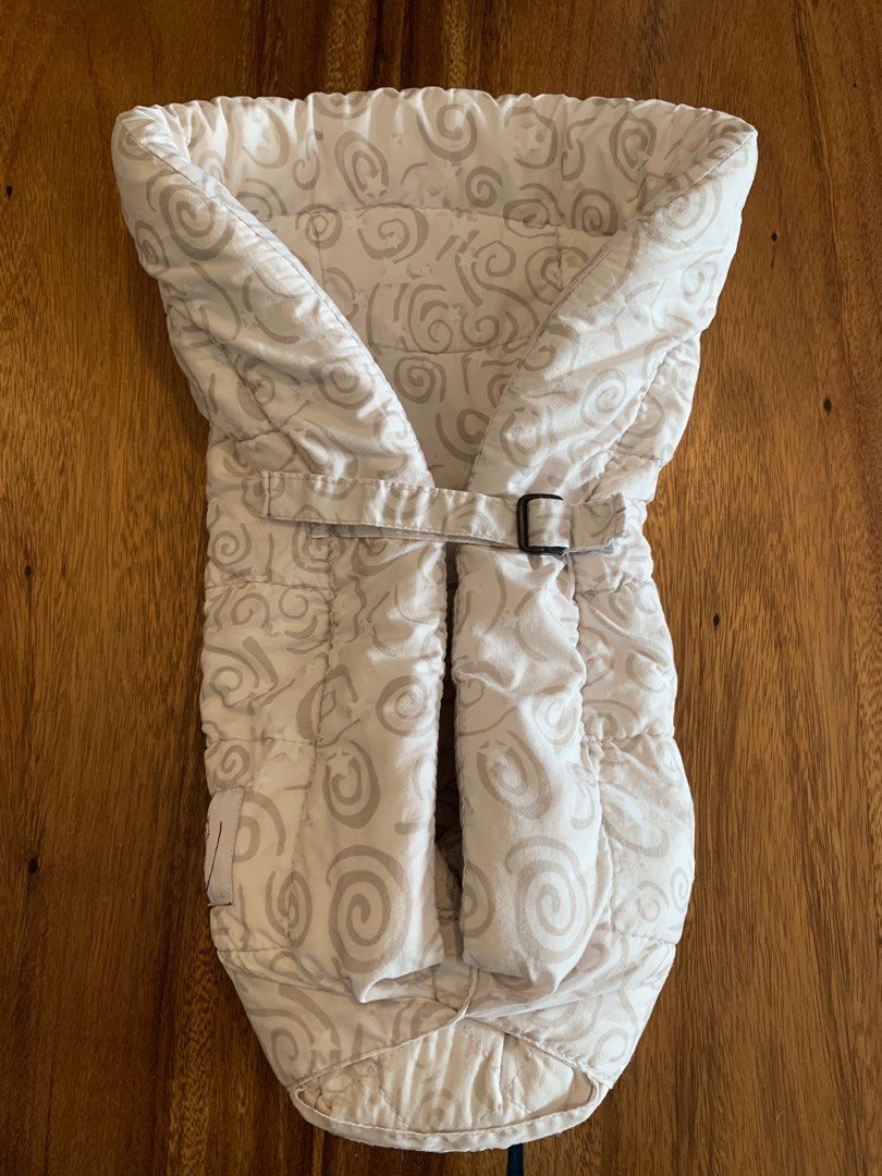 Ergobaby galaxy infant insert store