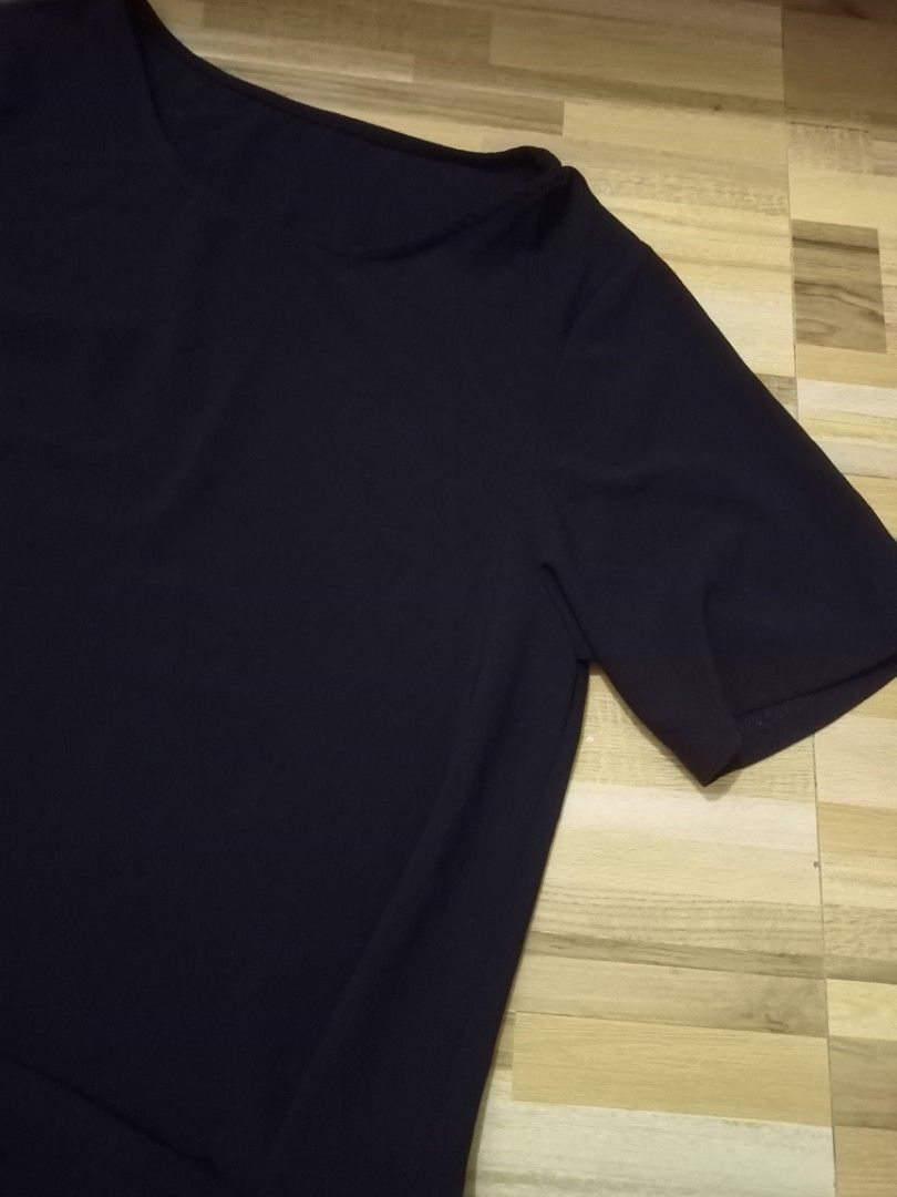HQ Blue A Line Flowy Dress (Category: Dresses) located in Taguig. Submitted by missthrifting.ph (Listing ID 1324769263, Image 3). Description: 𝑵𝒐𝒕𝒆𝒔: ➖𝑷𝒍𝒆𝒂𝒔𝒆 𝒔𝒆𝒆 𝒔𝒊𝒛𝒆, 𝒅𝒆𝒔𝒄𝒓𝒊𝒑𝒕𝒊𝒐𝒏 𝒂𝒏𝒅 𝒄𝒐𝒏𝒅𝒊𝒕𝒊𝒐𝒏 𝒊𝒏 𝒆𝒂𝒄𝒉 𝒑𝒉𝒐𝒕𝒐. ➖𝑴𝒐𝒅𝒆𝒍'𝒔 𝒔𝒊𝒛𝒆 | 𝒉𝒆𝒊𝒈𝒉𝒕: 𝑿𝑺 𝒕𝒐 𝑺 | 4'11" 𝗥𝗘𝗠𝗜𝗡𝗗𝗘𝗥𝗦: ‼️PLEASE BE GUIDED THAT SIZES MENTIONED ARE APPROXIMATE ONLY (UNLESS STATED ON TAG). DIMENSIONS ARE MEASURED