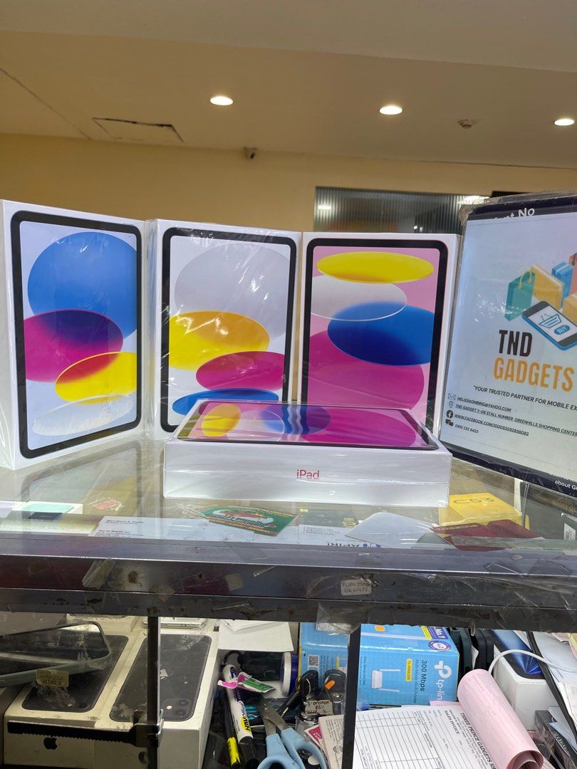 IPad 10th gen 256gb wifi (Category: iPad) located in Pasig City. Submitted by melissaomb01623 (Listing ID 1324880489, Image 2). Description: IPad 10th gen 256gb wifi Brand new 1 year warranty 📌pick up store in greenhills shopping center 📌we do cod in metro manila and near provinces just add sf only 📌we ship nationwide via LBC 📌we accept swap/trade in 📌we accept credit card installment 📌we accept ggives 📌we accept billease installment 📌for