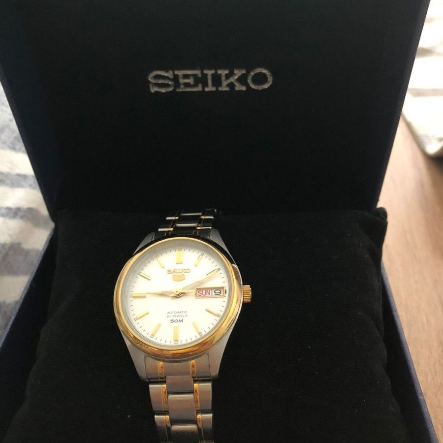 Jam Tangan Seiko, Fesyen Wanita, Jam Tangan di Carousell