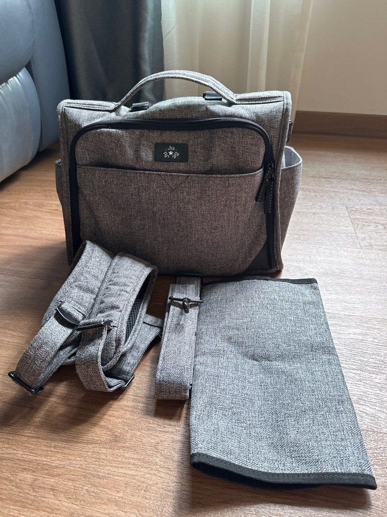 Jujube classical convertible diaper bag clearance