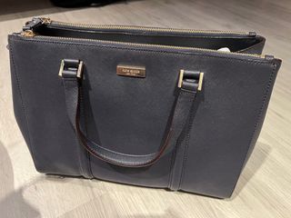 (Category: ) located in . Submitted by preloved_loots (Listing ID 1324888185, Image 1). Description: .