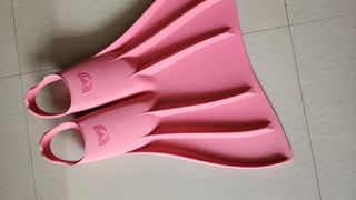 （分類：）位於 。 由 orlhaa 提交（商品編號 1324782916，圖片 1）。簡介： 。