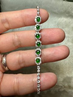 (Category: ) located in . Submitted by chanpreciousjadeite (Listing ID 1324756330, Image 1). Description: .