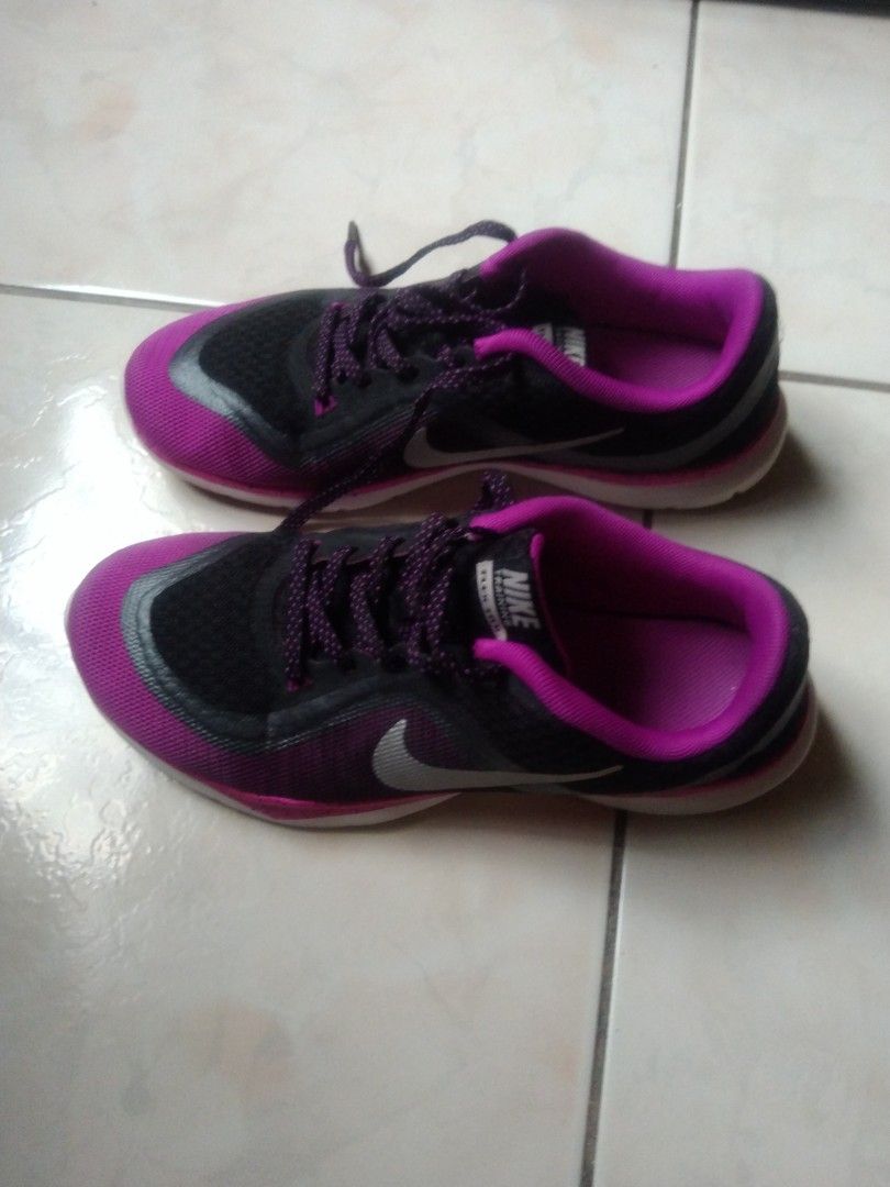 Nike flex tr6 top