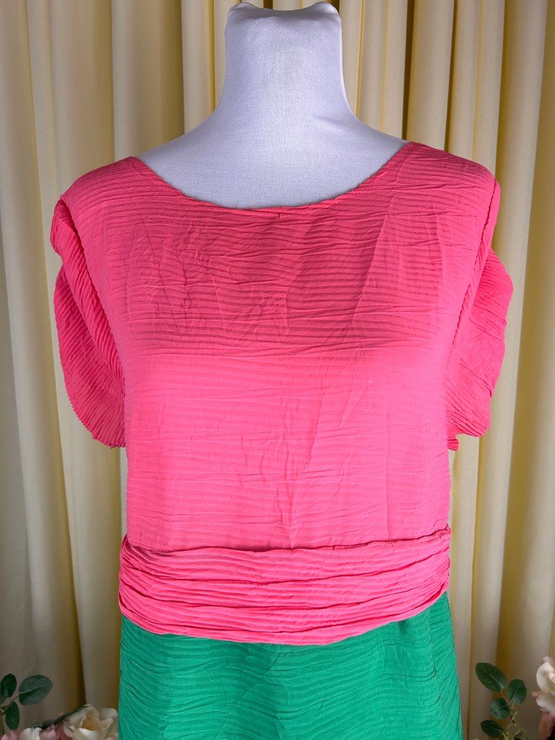 Plus size Pink and green dress (Category: Dresses) located in Cavite. Submitted by unique_trends_ph (Listing ID 1324789263, Image 2). Description: 🌸 All measurements are based on a tape measure. 🌸 Colors may vary due to lighting. 🌸 All items have been steamed but still need to be washed..