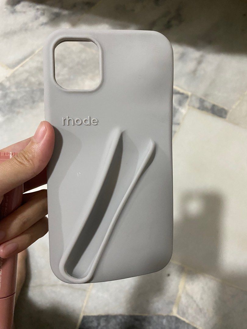 rhode case (Category: Cases & Covers) located in Kuala Lumpur. Submitted by porschve777 (Listing ID 1324902600, Image 1). Description: iphone 11 from copee.